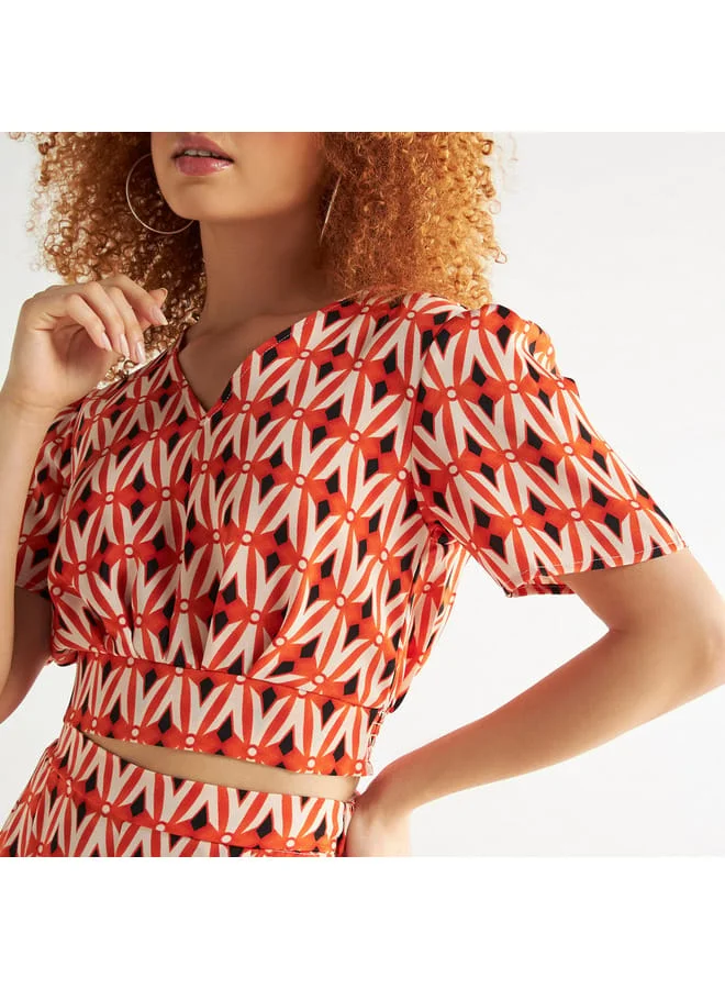Splash FAV All-Over Print V-neck Crop Top with Short Sleeves