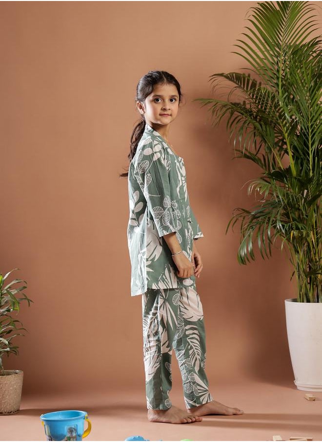 sanskrutihomes Floral Printed Top with Robe and Pyjama Set by Styli  - Image 3