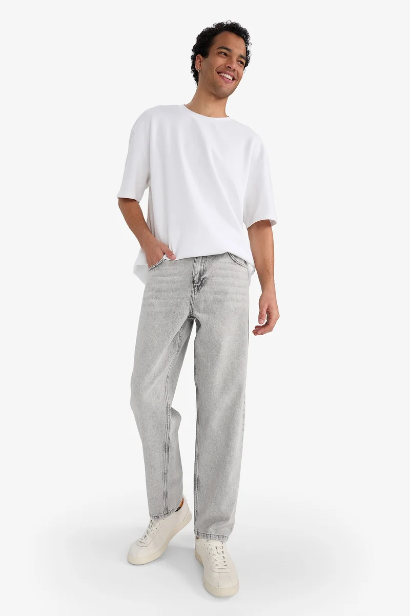 Defacto  Relax Fit Straight Leg Jeans for Men | Best Price UAE