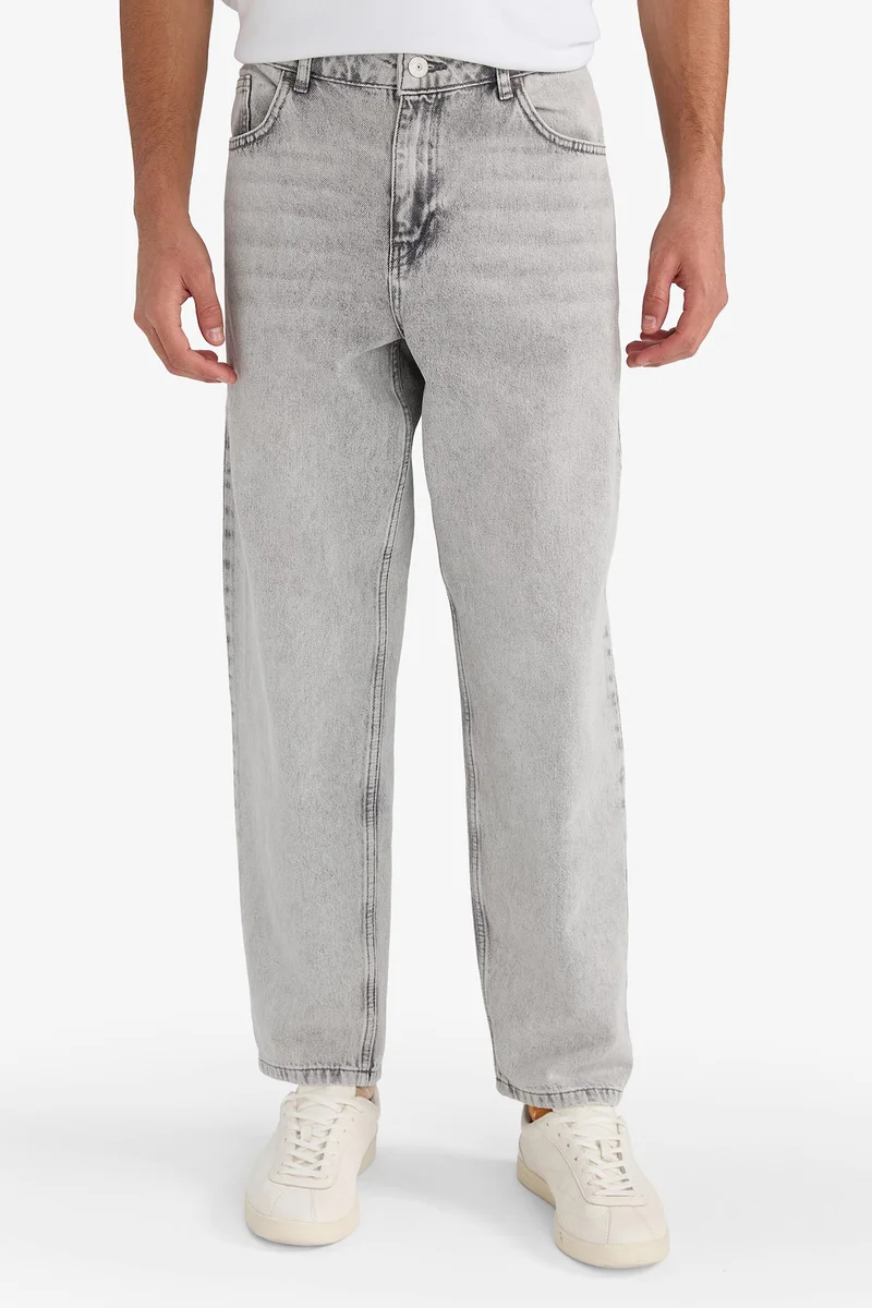 Defacto  Relax Fit Straight Leg Jeans for Men | Best Price UAE