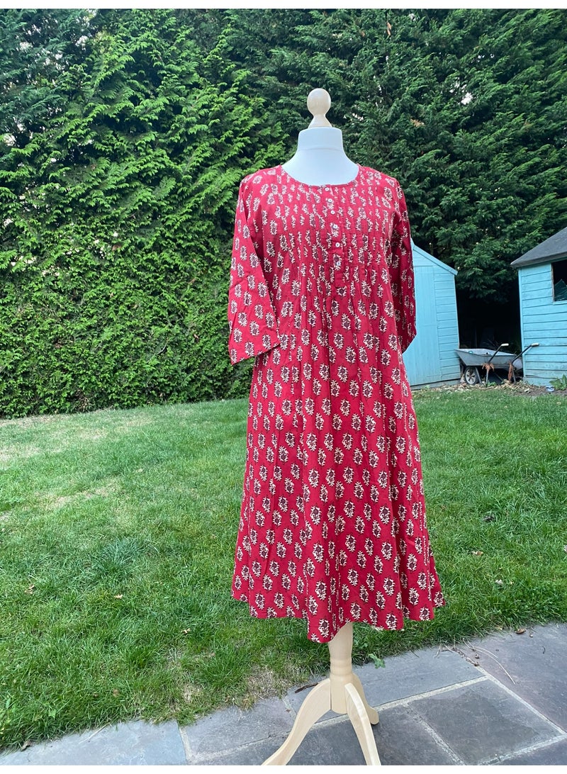 Red Floral A-Line Midi Dress, Round Neck, 3/4 Sleeves - Image 4