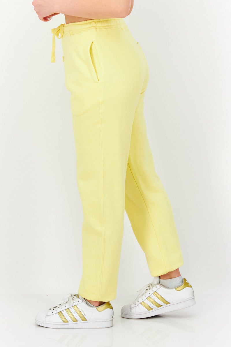 French Connection سروال جوجر عادي للنساء، أصفر - Image 2