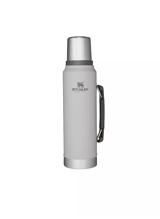 ستانلي Stanley Classic Legendary Bottle 1L / 1.1QT Ashâ€“ BPA FREE Stainless Steel Thermos | Keeps Cold or Hot for 24 Hours | Leakproof Lid Doubles as Cup | Dishwasher Safe | Lifetime Warranty