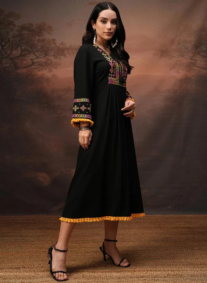 Vishudh Embroidered Detail Dress