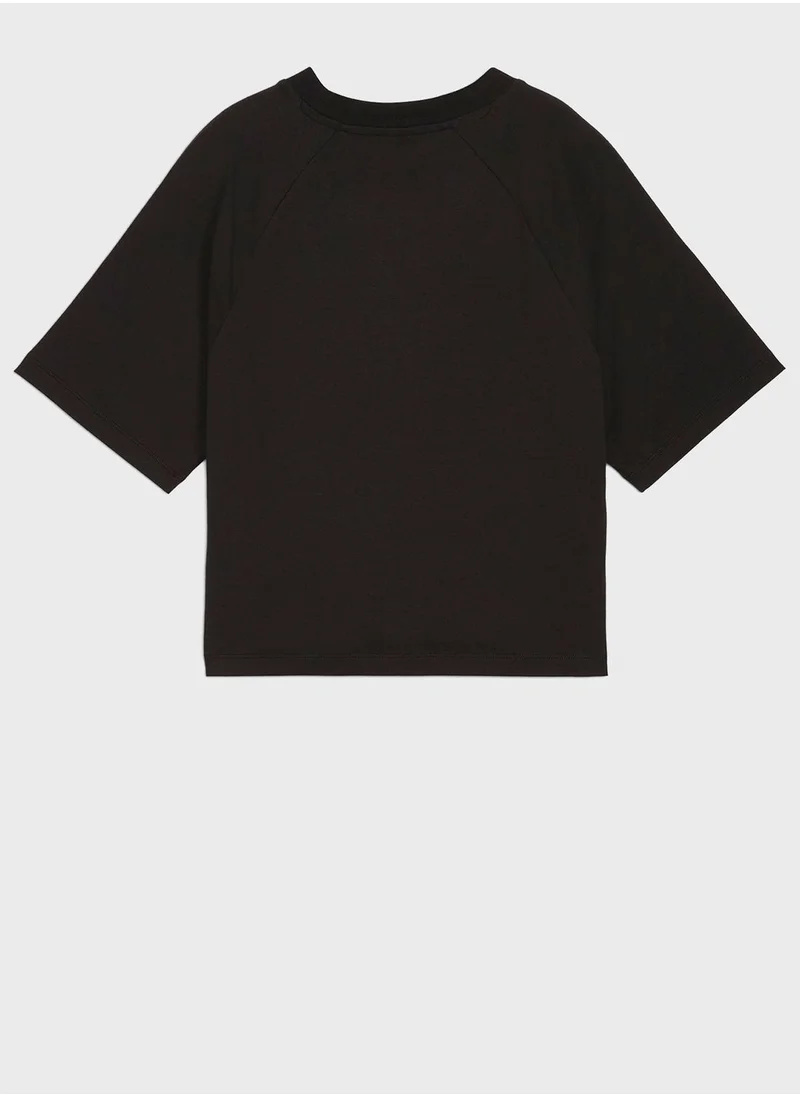 PUMA Classic Play Paris Relaxed T-Shirt