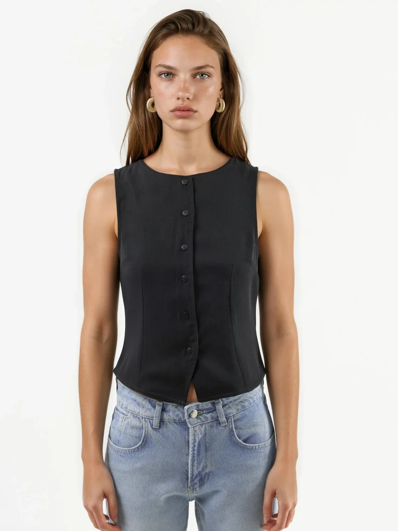 هيكاب Buttoned Sleeveless Top