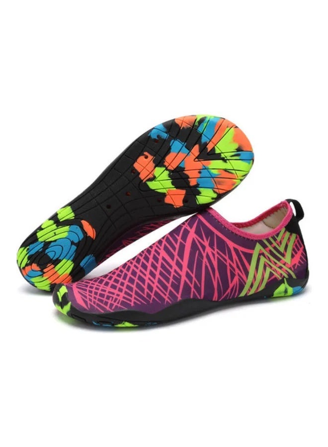Unisex Quick-Dry Canvas Beach Trainers with Lace-Up and Rubber Sole - Image 1