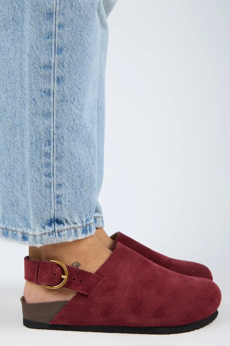 Manijero Manijero Antonella Women's Genuine Leather Clogs with Back Strap, Burgundy Sandals