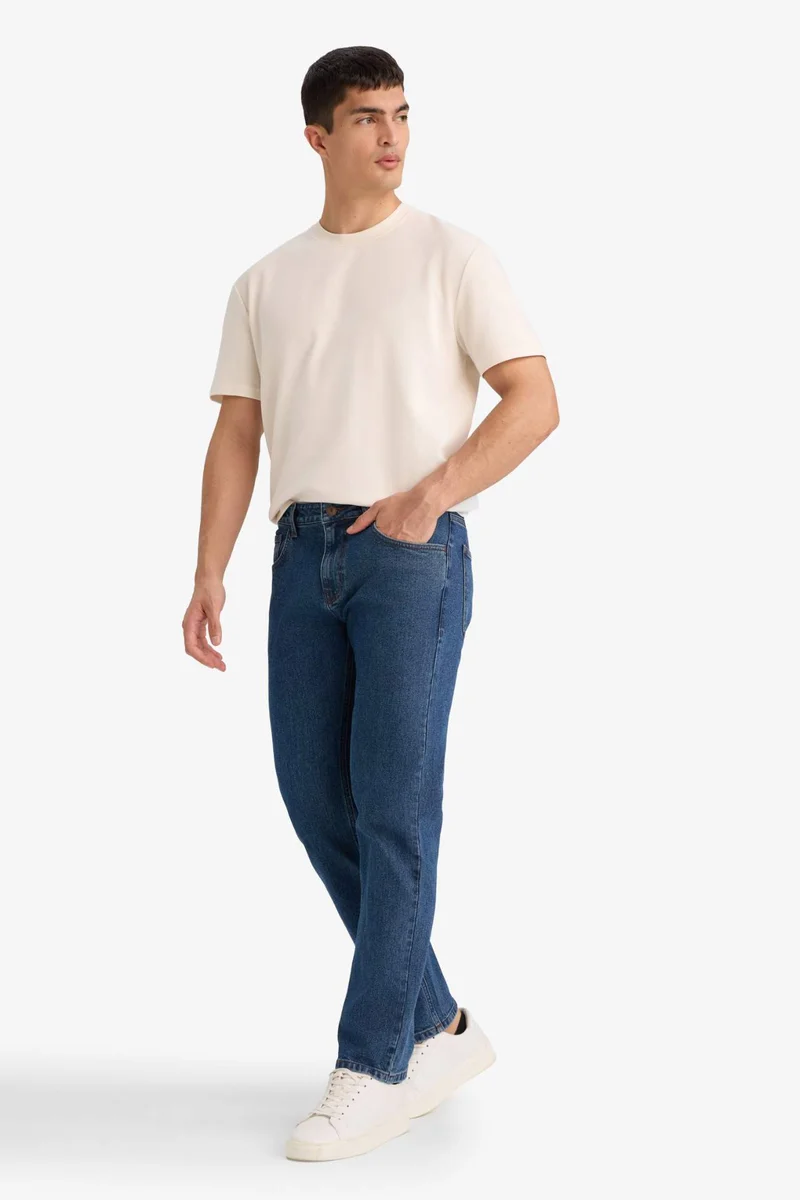 ديفاكتو Sergio Regular Fit Normal Waist Straight Leg Jeans