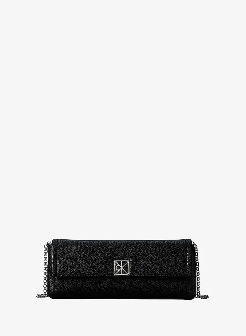Emblem Pebble Grain Chain Strap Clutch
