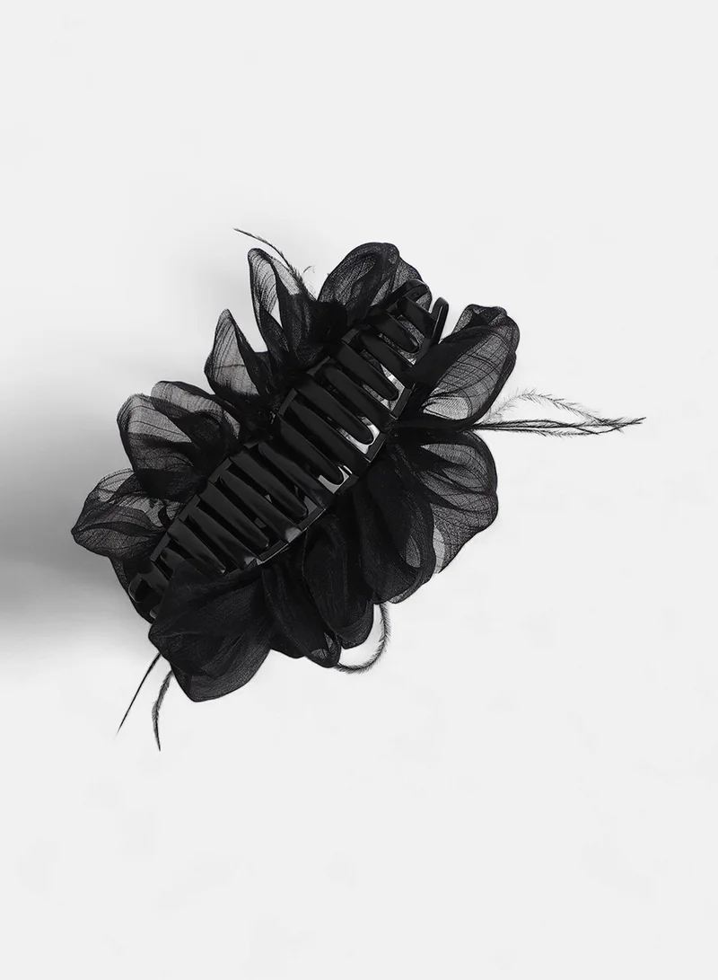 سوهي Women's The Ruched Claw Clutch