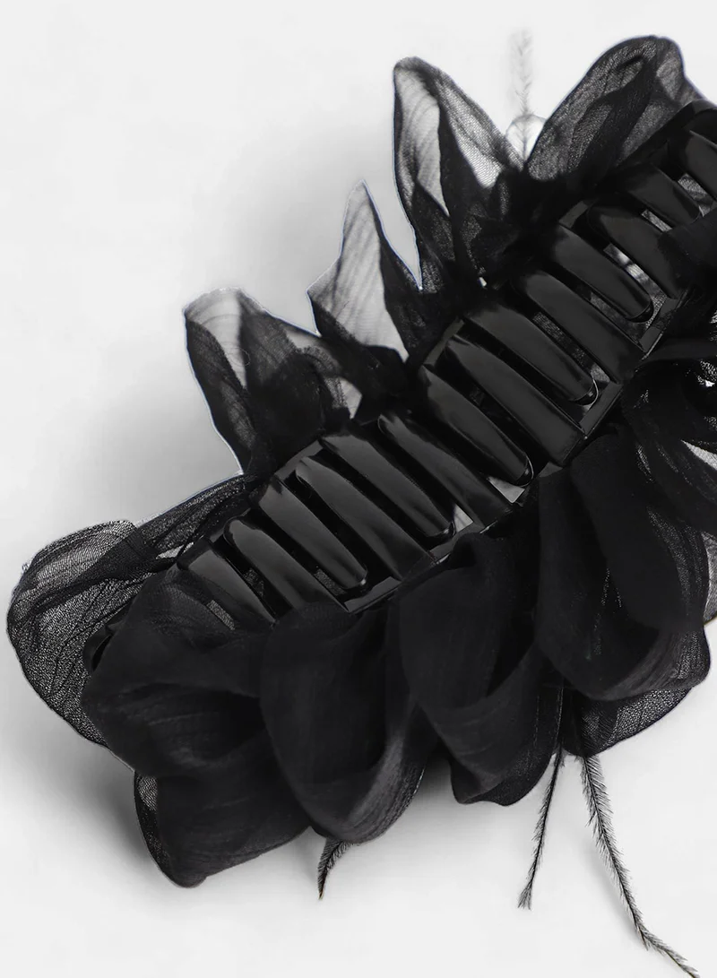سوهي Women's The Ruched Claw Clutch
