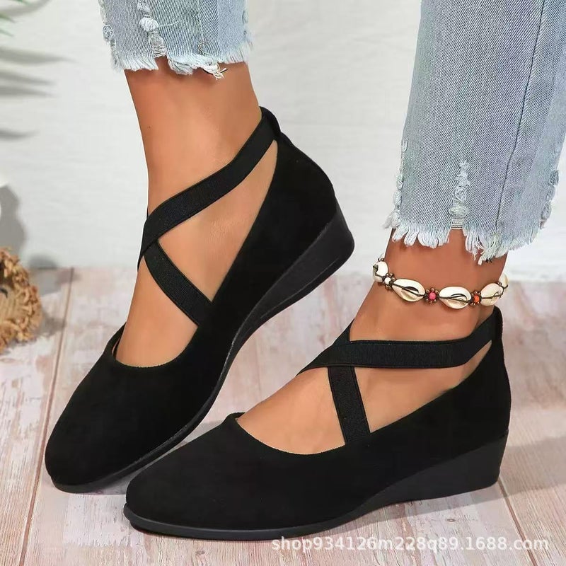 2025 Trade New Style Round-Toe Large Size Women'S Low-Heel Slip-On Casual Shoes For Women In Europe And America - Image 1