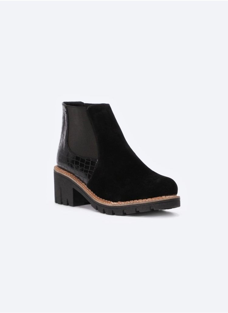 Zahwa - Ankle Boots Made Of  Double-stitched Leather Featuring A Crocodile Design And A 3cm Heel - Image 1
