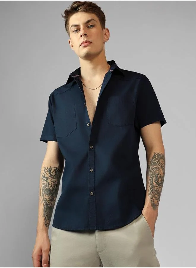 Dennis Lingo Solid Regular Fit Collared Shirt with Pockets