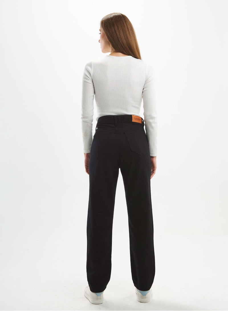 CIZARO High-Waist Black Mom-Fit Jeans. - Image 3