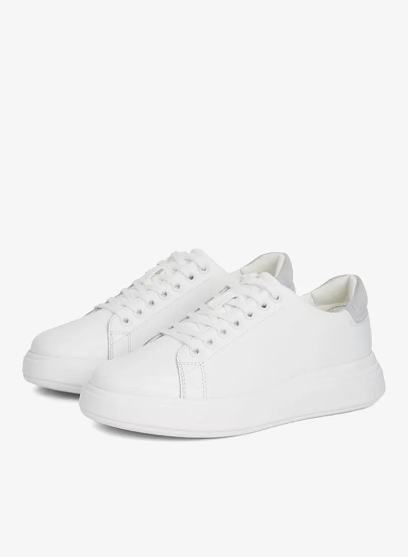 كالفن كلاين سنيكرز سويدي برباط ونعل مسطح