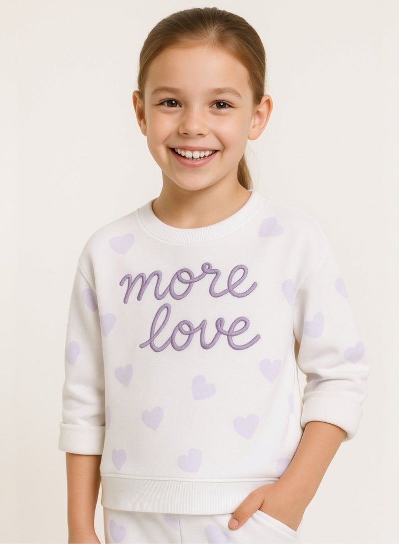 فكتور اند جين طقم رياضي قطعتين للبنات بطبعة قلب - كريمي ولافندر - Image 2