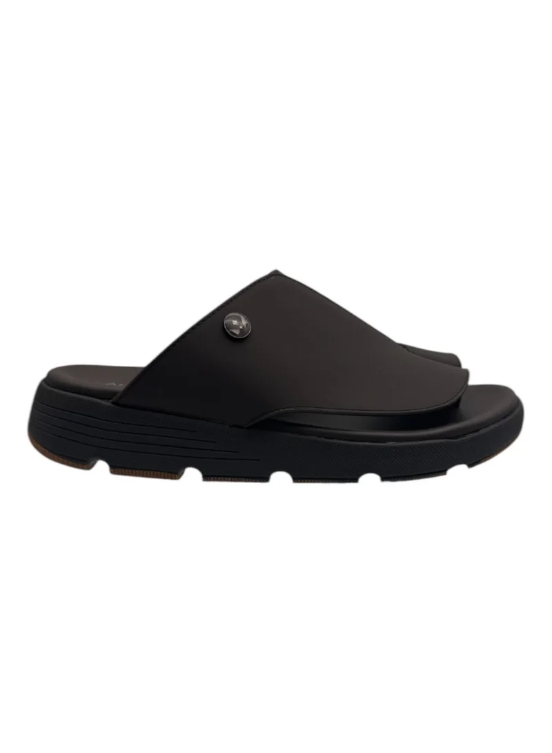AL Fanoos Heritage Walk  arabic slippers