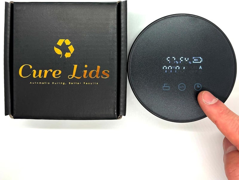 Cure Lids وحدة التحكم الذكية - تبادل الهواء النقي تلقائيًا للحصاد ومتوافقة مع أغطية غاما، صناديق ذات قمة صفراء، حاويات معدنية، علاج ذكي، زراعة مائية، حماية الأعشاب. - Image 1