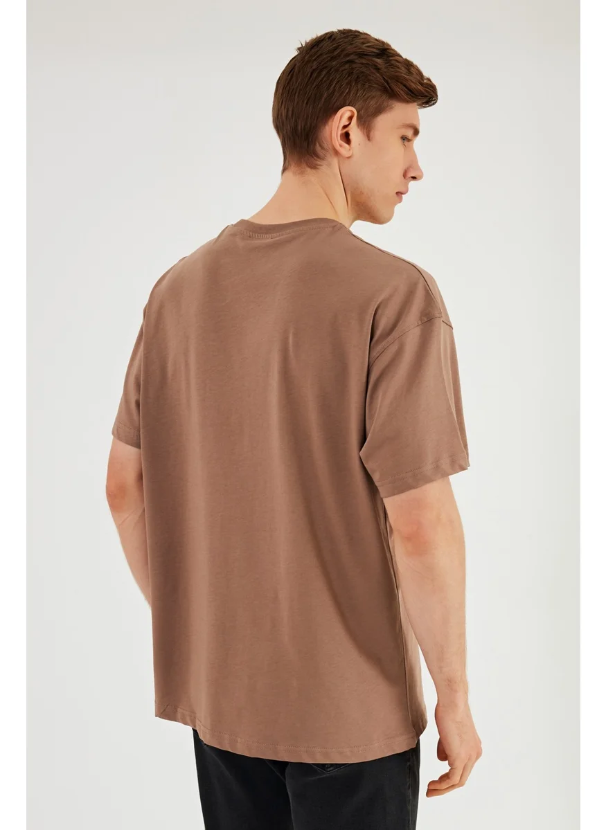 mmetalic Leo Men's Oversize T-Shirt