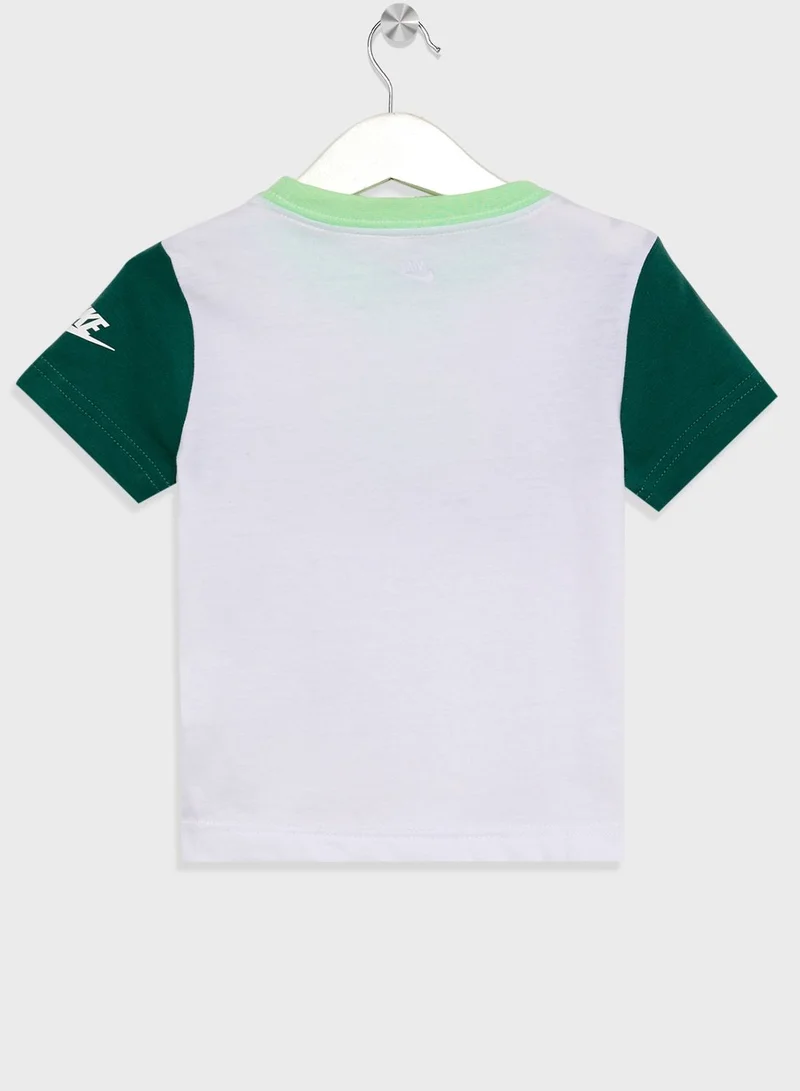 Nike Infant Essential T-Shirt Set