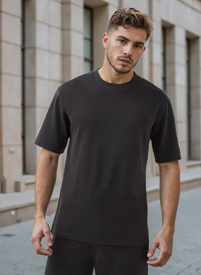 Emperor Logo Embroidered Crew Neck T-shirt