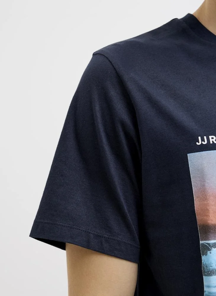 ج ج ريبل تي شيرت Jreblarry برقبة دائرية بأكمام قصيرة