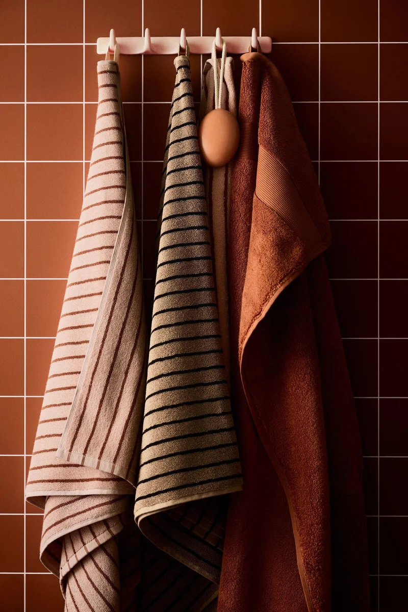 H&M Striped bath towel