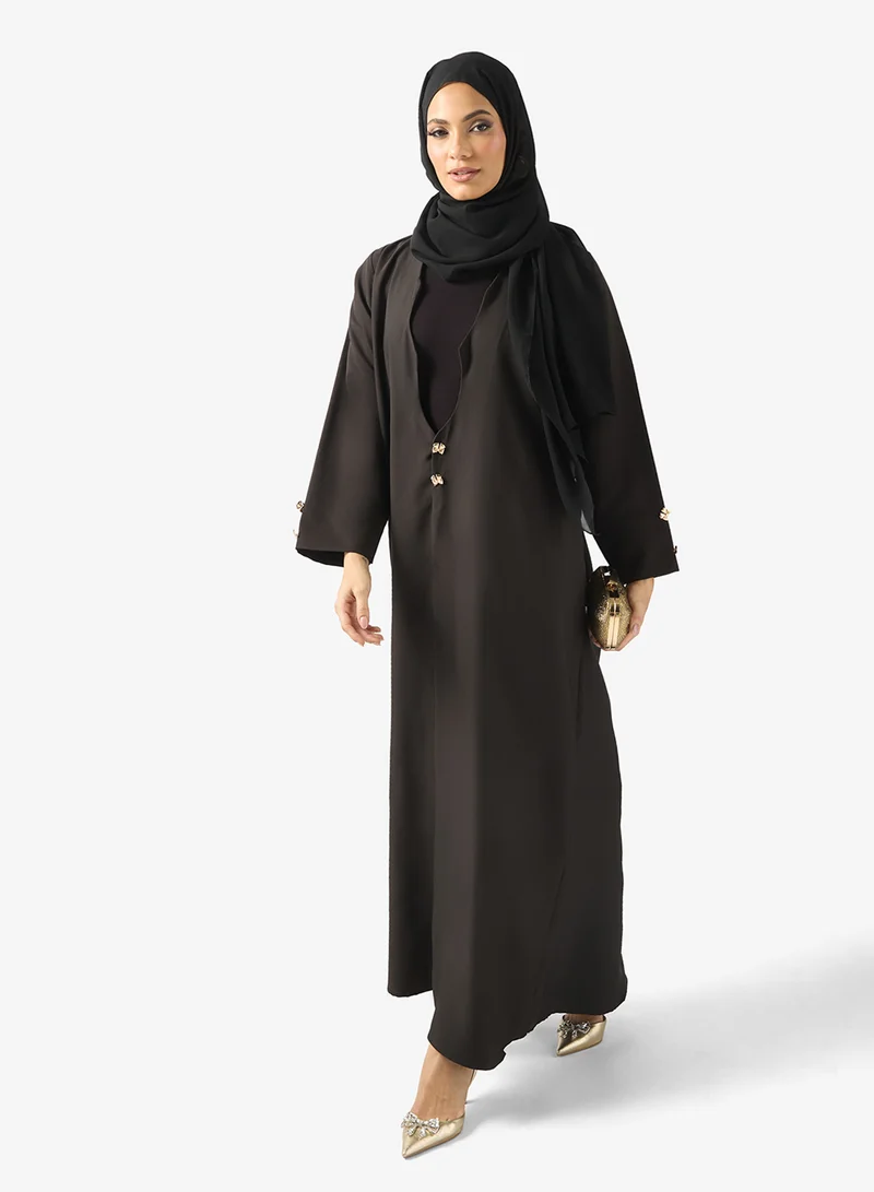 Khizana Basic Abaya With Sheila