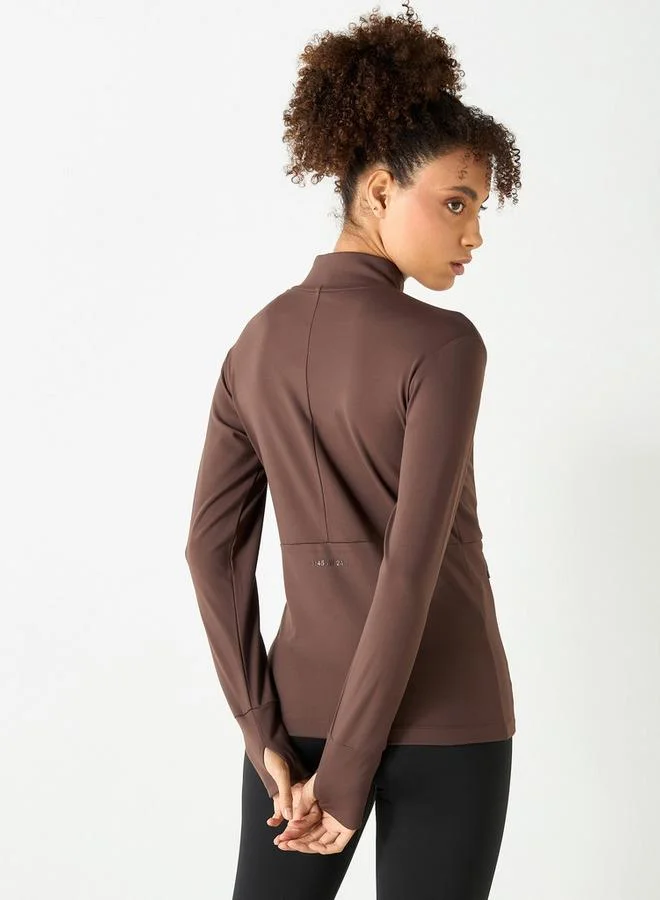 ادوت من سبلاش جاكيت بسحاب وجيوب وياقة عالية