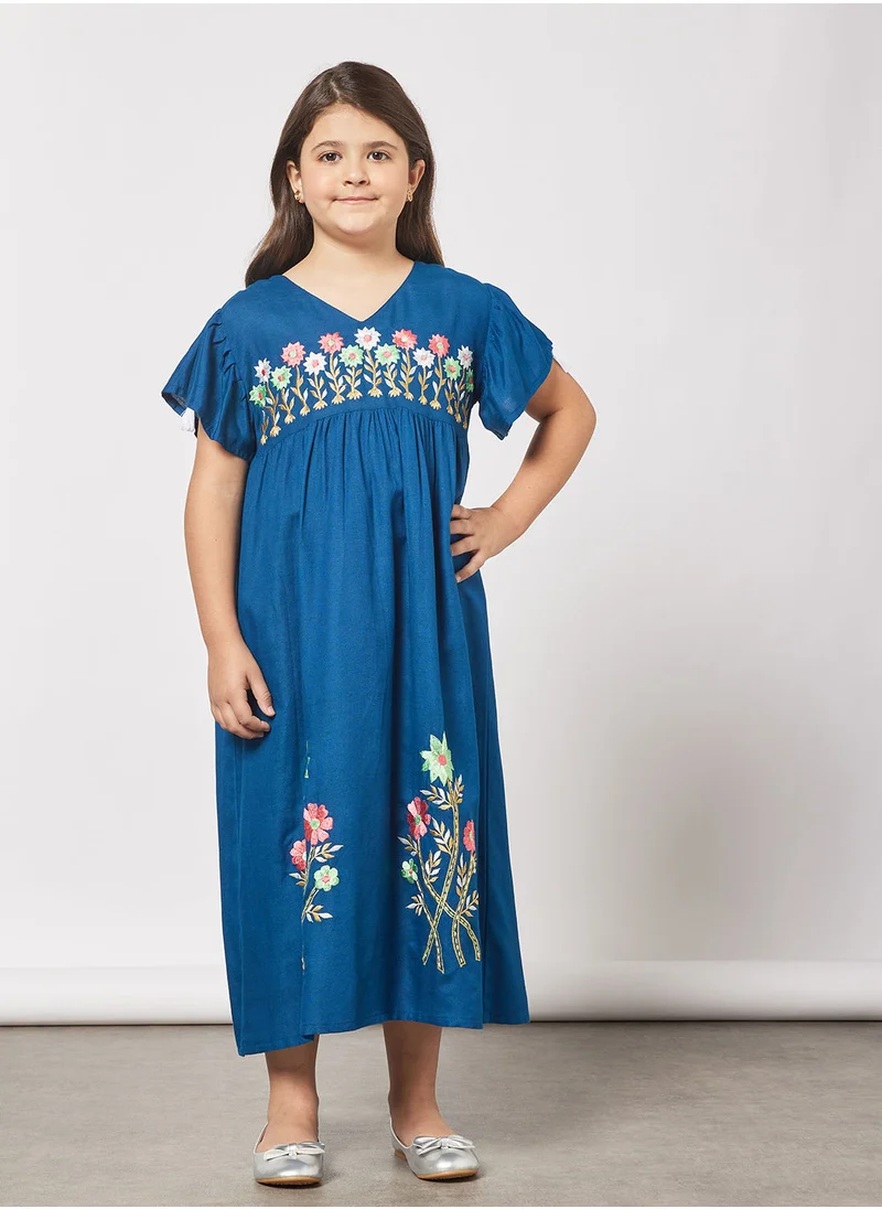 HANA & SARA Kids Embroidered Detail Jalabiya