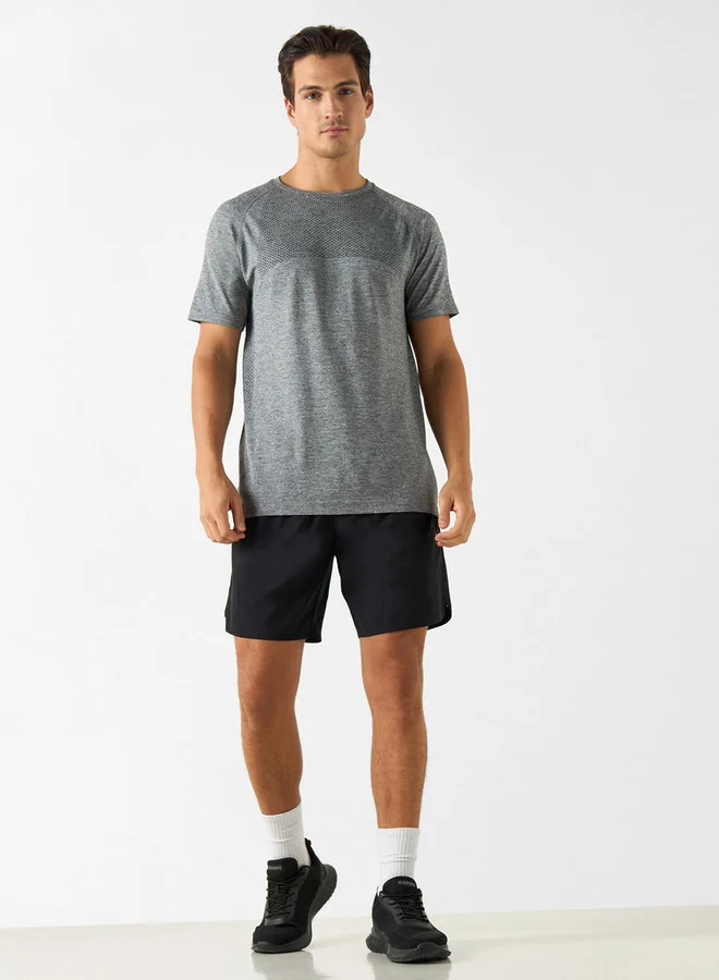 ادوت من سبلاش شورت بخصر مطاطي وجيوب