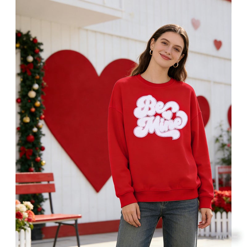 VILOVE Valentine Sweatshirts for Women Be Mine Glitter Patch Valentine Shirts Oversized Love Heart Holiday Outfits Red - Image 5