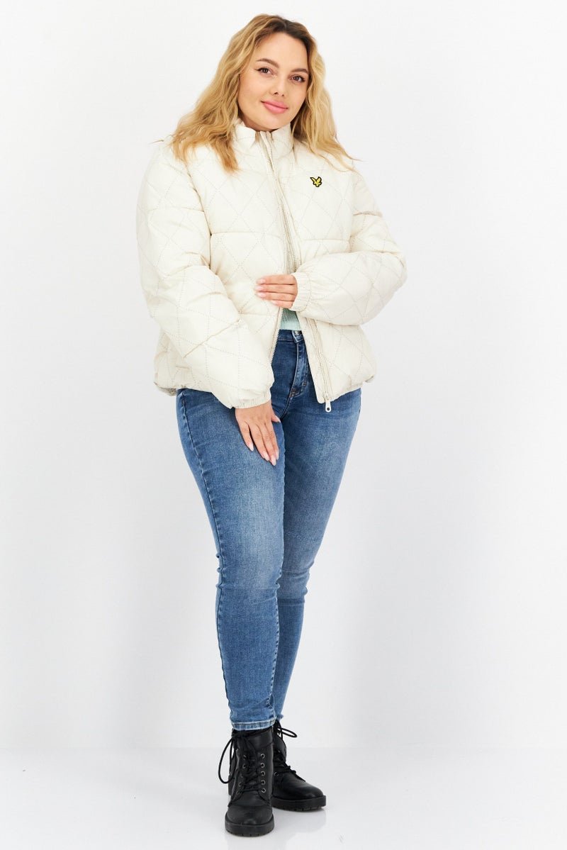 Lyle & Scott Women Embroidered Logo Puffer Jacket, Cream Combo - Image 2