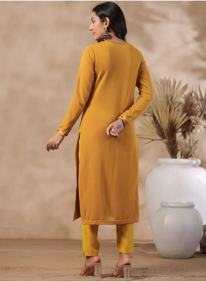آي شين Aline Fit Self Design Pattern Round Neck Neck Long Sleeves Mustard Colour Woven Cotton Kurtas for Women with Semi Elastic Closure - A Statement Piece for Every Look