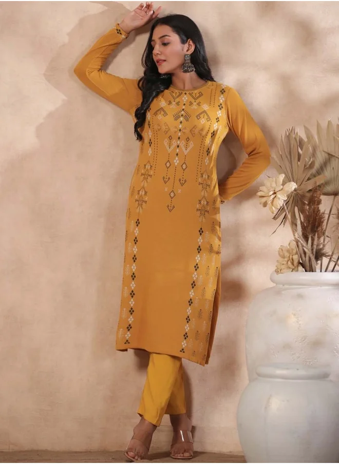 آي شين Aline Fit Self Design Pattern Round Neck Neck Long Sleeves Mustard Colour Woven Cotton Kurtas for Women with Semi Elastic Closure - A Statement Piece for Every Look