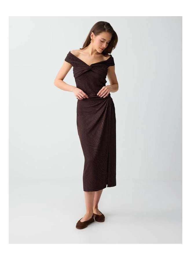 Jimmy Key Dark Coffee Slit Detailed Normal Waist Midi Knitted Skirt.
