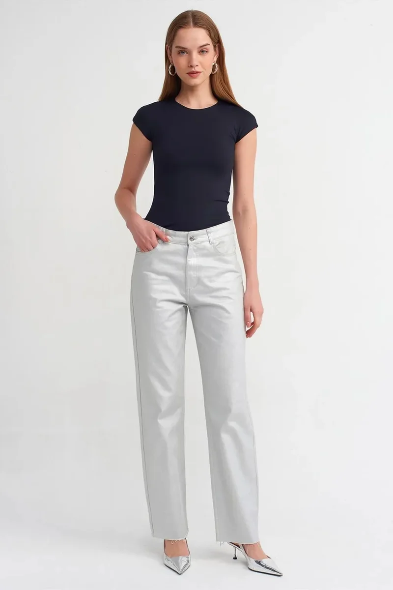 DILVIN Women's Slim Fit Crew Neck T-Shirt