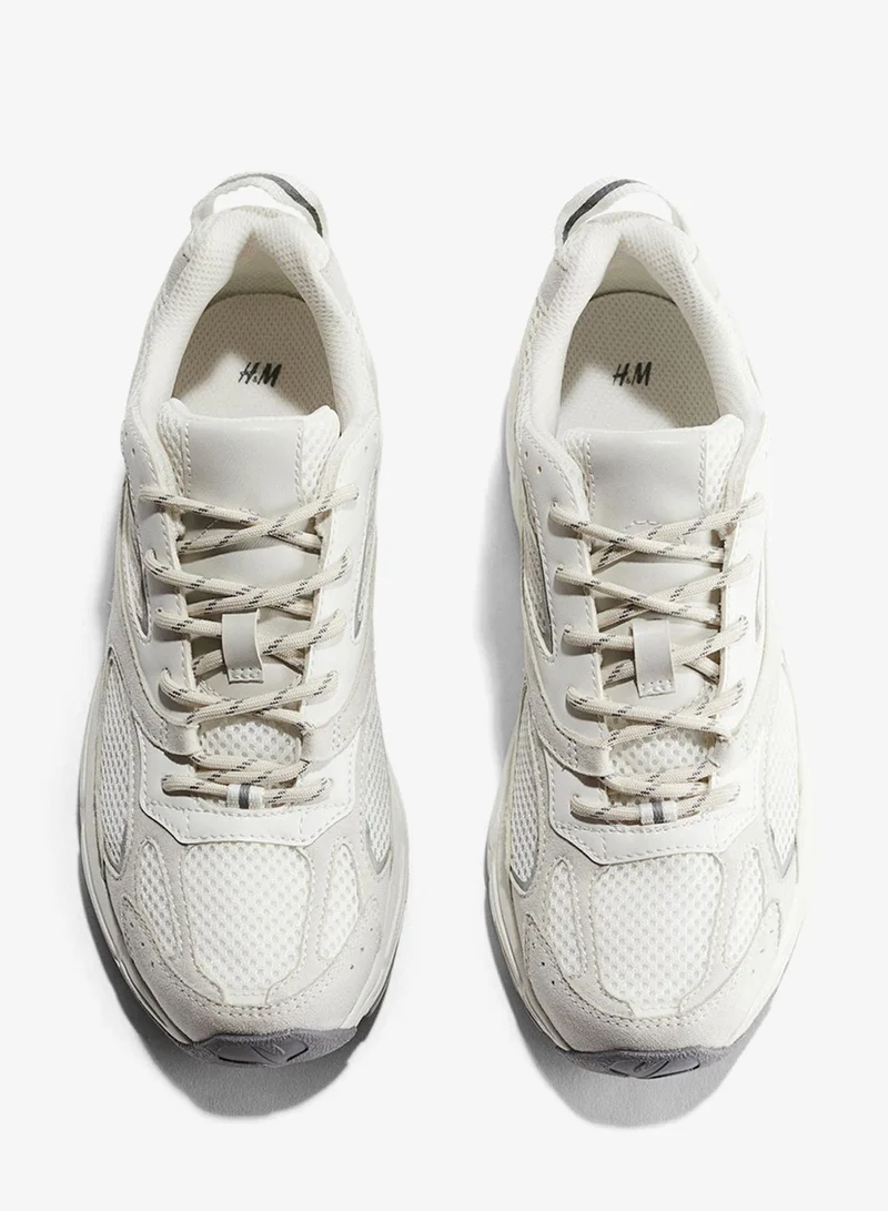 اتش اند ام أحذية رياضية سميكة