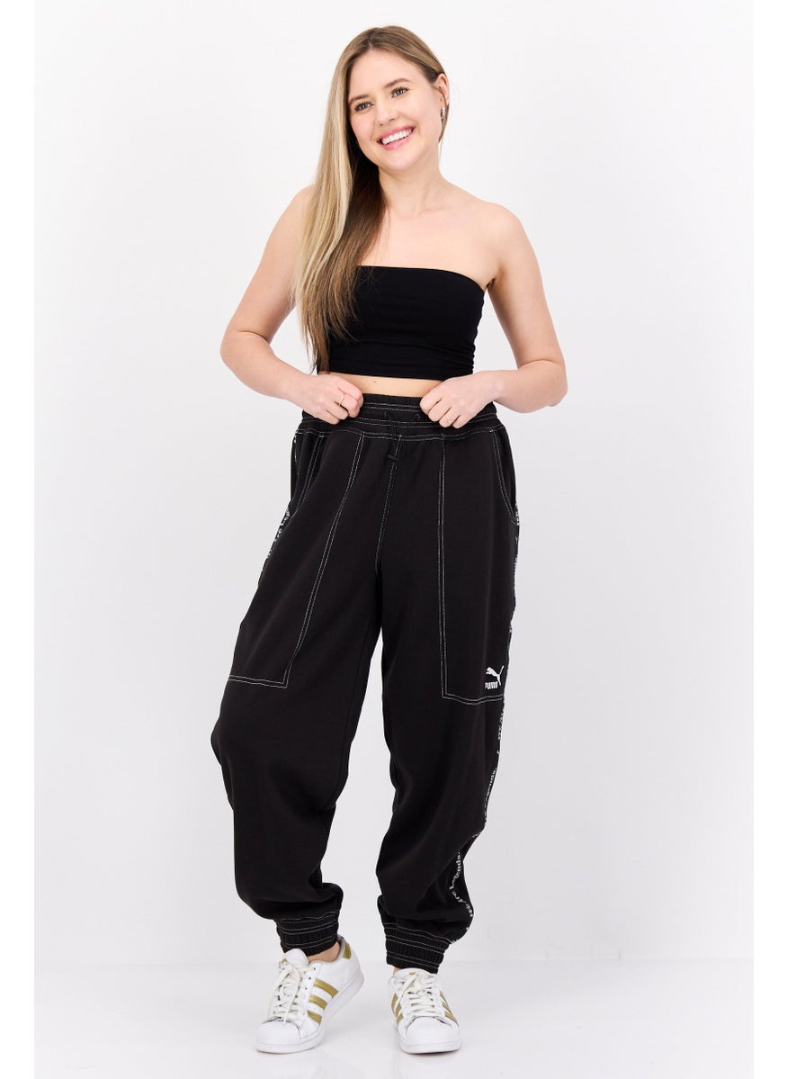 PUMA Women Sportswear Fit Outdoor Sweatpants, Black  - Image 4