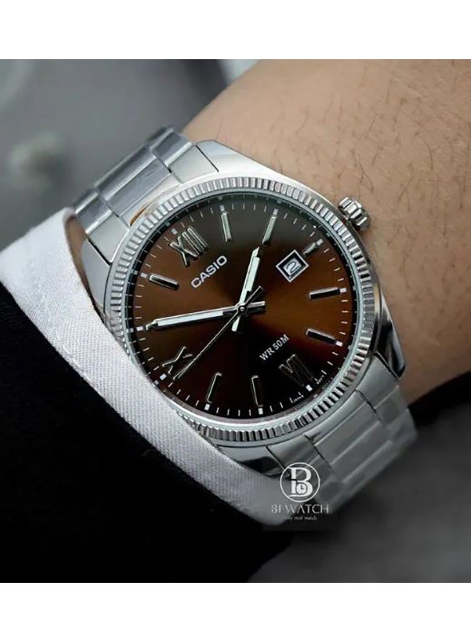 CASIO ساعة يد دائرية الشكل بسوار من الفولاذ المقاوم للصدأ تناظرية MTP-1302DD-5AVDF - Image 3