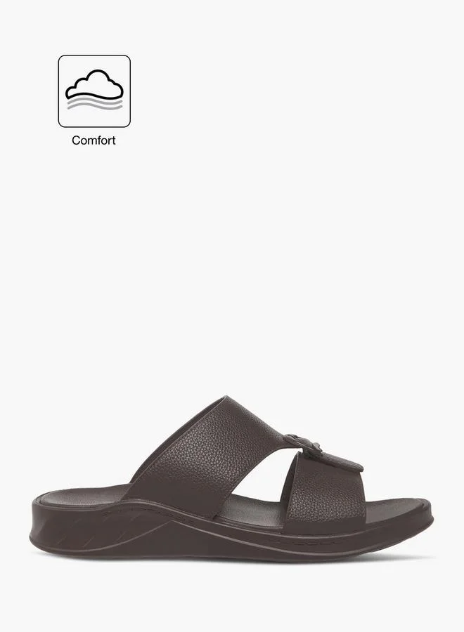 Mens Textured Slip-On Arabic Sandals With Buckle Accent