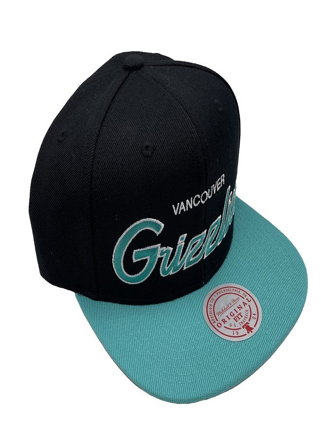 Mitchell & Ness Vancouver Grizzlies Team Script 2.0 Snapback Hat Adjustable Cap - Black/Teal/Hardwood Classics - Image 3