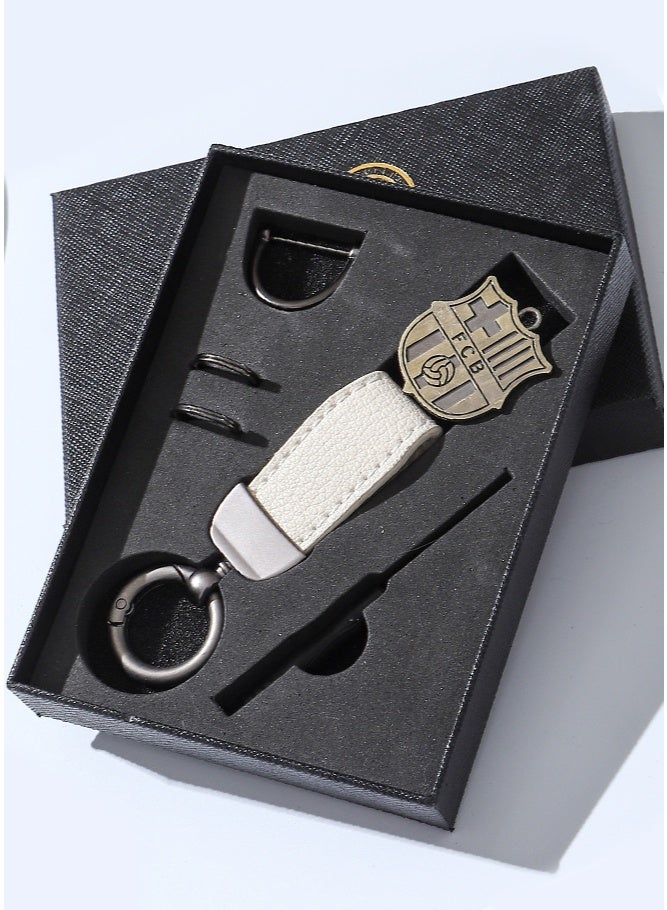 كيامور علاقة مفاتيح رياضية فاخرة سلسة مفاتيح برشلونة  في علبة هدايا فخمة هدية مناسبة للرجال - Image 4