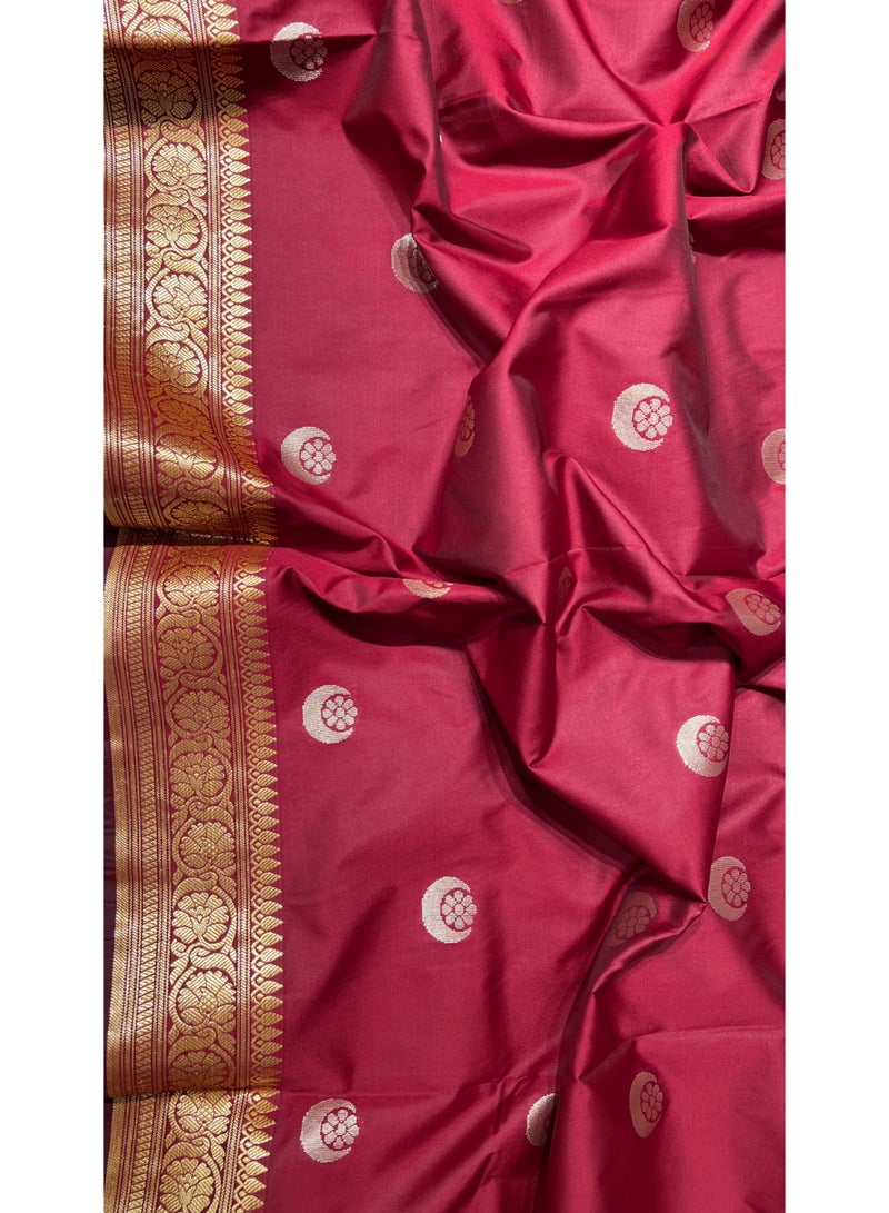 Celebrity Inspired Banarasi Semi Katan Silk Saree with Chand Tara Zari Work & Rich Pallu | Wedding & Reception Saree for Women | UAE | Maroon - Image 5