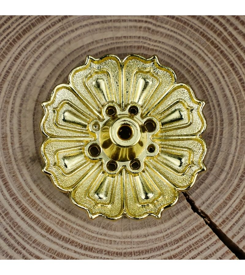 Lotus Incense Holder 3Pc 9 Hole Single Layer Bright Golden Stick Incense Burner For Tea Room Study Foyer Home Decor Oriental Art Metalwork Burner No Electricity Needed Holiday Ambiance Enhancer Halloween Thanksgiving Christmas - Image 4