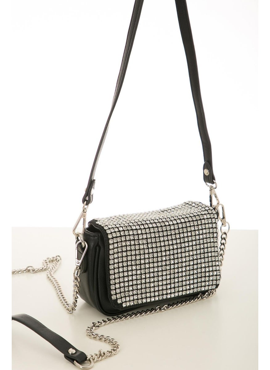 Kriste Bell - Women's Handbag and Shoulder Bag Small Chain - Image 1