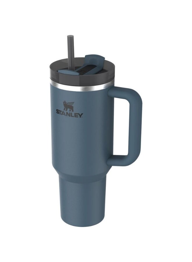 ستانلي كوب ستانلي بمقبض وماصة 40 اونصة | غطاء فلوستيت 3 اوضاع | حامل اكواب متوافق مع السفر | كوب معزول من الستانلس ستيل | خالي من BPA | كحلي - Image 2