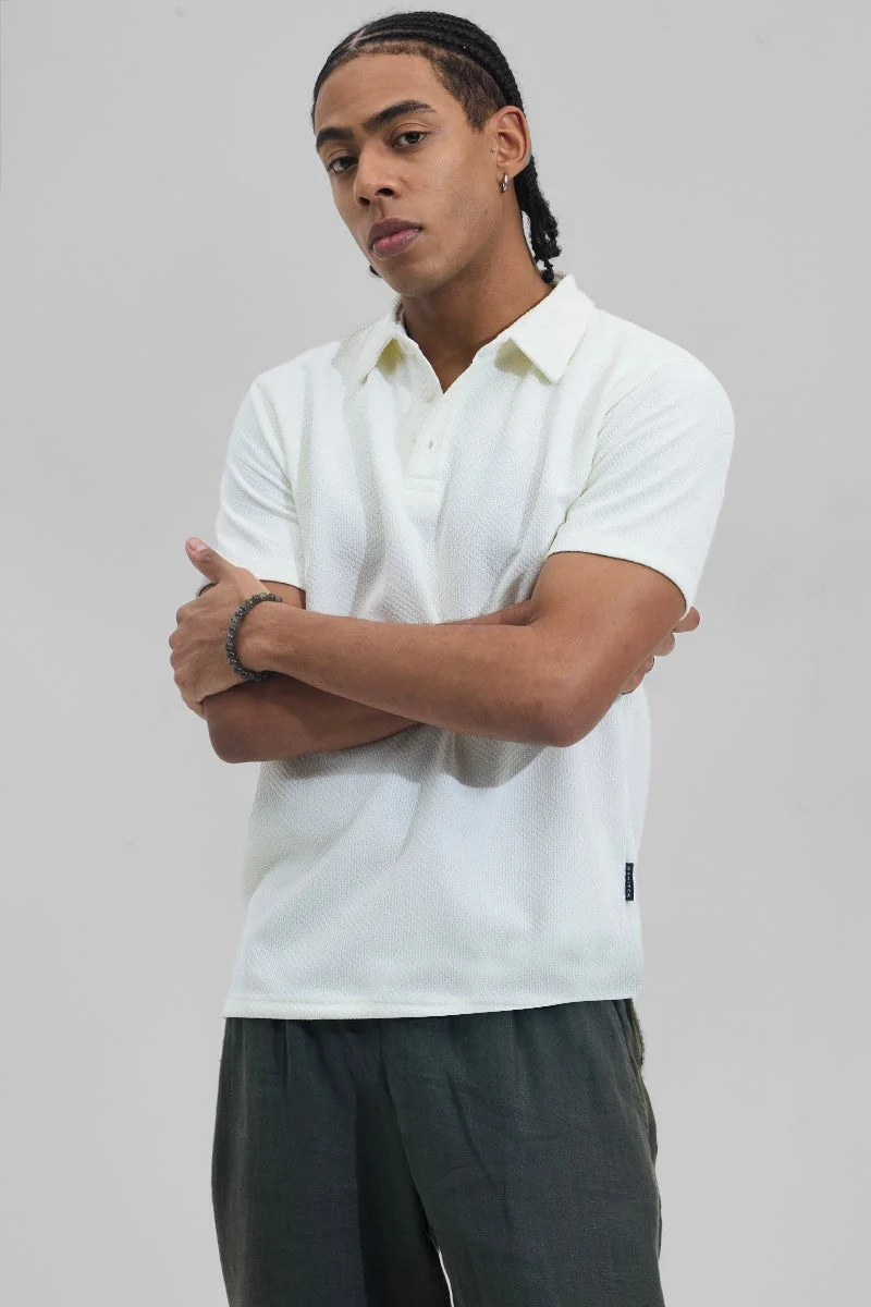 سنيتش Off-White Textured Half Sleeve Slim Fit T-Shirt